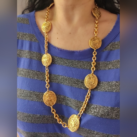 Authentic CHANEL Equestrian Medallion Belt/Long Necklace - Picture 12 of 15